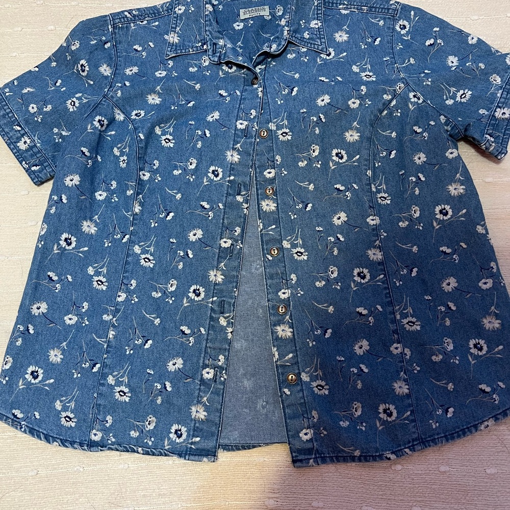 Classic Elements Denim Blue Floral Button Down Shirt Collared Petite Medium
